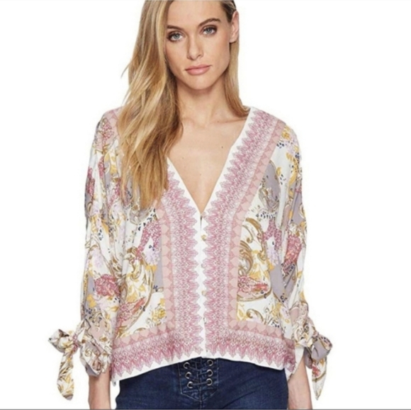 Free People Catch Me If You Can Small Oversized V-neck Peasant Blouse Pastel - Picture 4 of 16